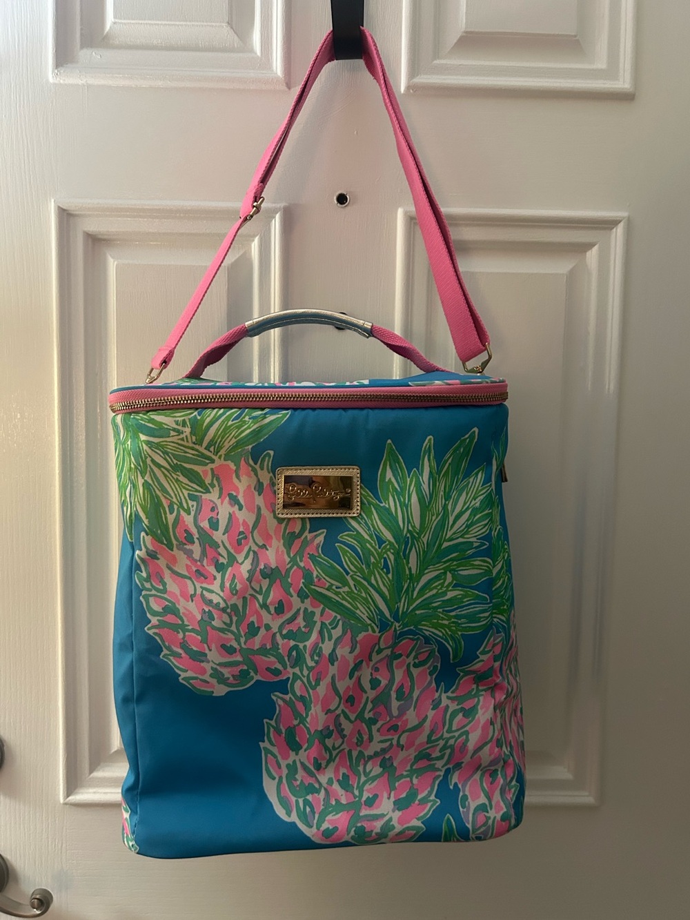 Lilly Pulitzer Teal & Pink Pineapple Wine Carrier/Cooler